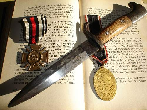 Imperial German WW1 Fighting Knife - Officer Model?