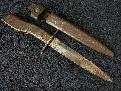 'Crank' Bayonet-Knife