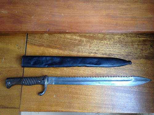 Saw back bayonet