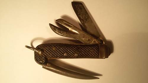 British pocket knife