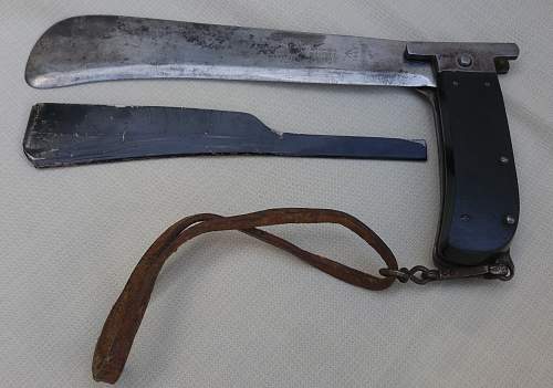 1945 British Survival Folding Machete