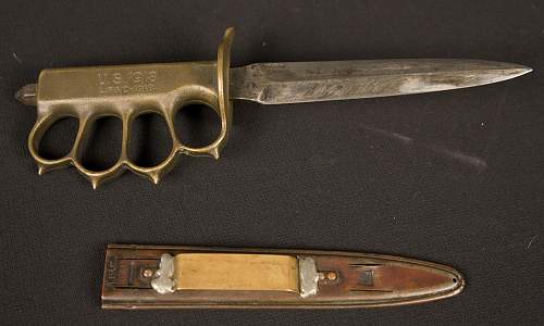 1918 knuckle knife