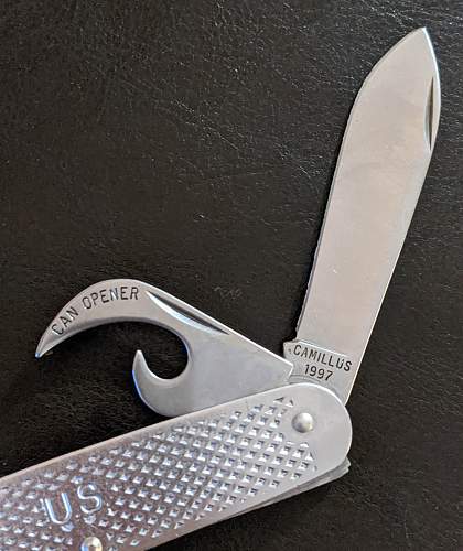 Camillus &quot;US&quot; pocket knife