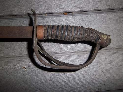 Sword found in ladys garage!!!!!