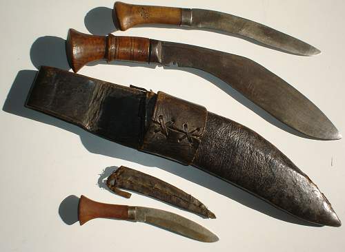 Is this an &quot;military issued&quot; Kukri ? ? ? ......