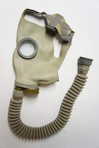 Unknown Soviet WW2 gas mask - O-11 mask