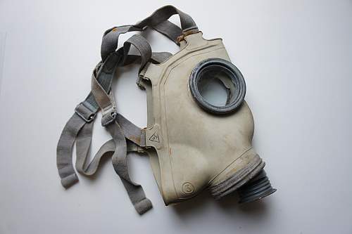 Unknown Soviet WW2 gas mask - O-11 mask