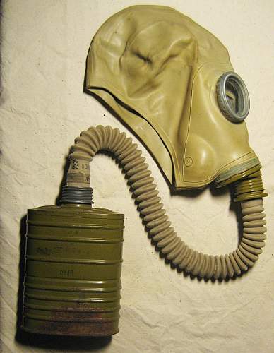 Unknown Soviet WW2 gas mask - O-11 mask