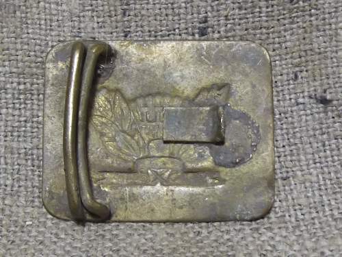 Russian 1917 buckle ??? unusual..identification required !!! thanks