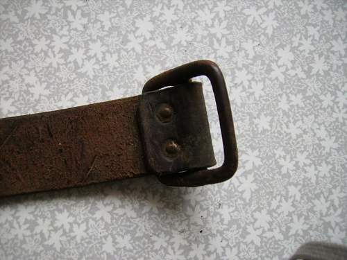 Unknown leather belt.