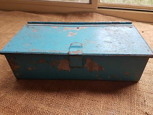 Aust. Metal Ammo Box 1941 - Anyone know what this held?