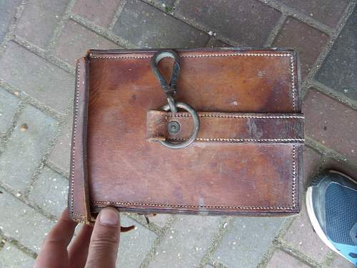 1917 dated Leather pouch Field telephone ?