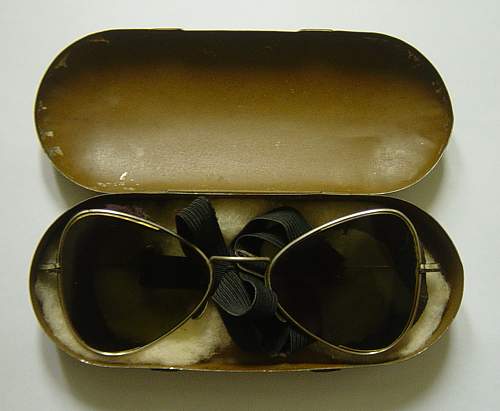 British / Commonwealth sun and dust goggles