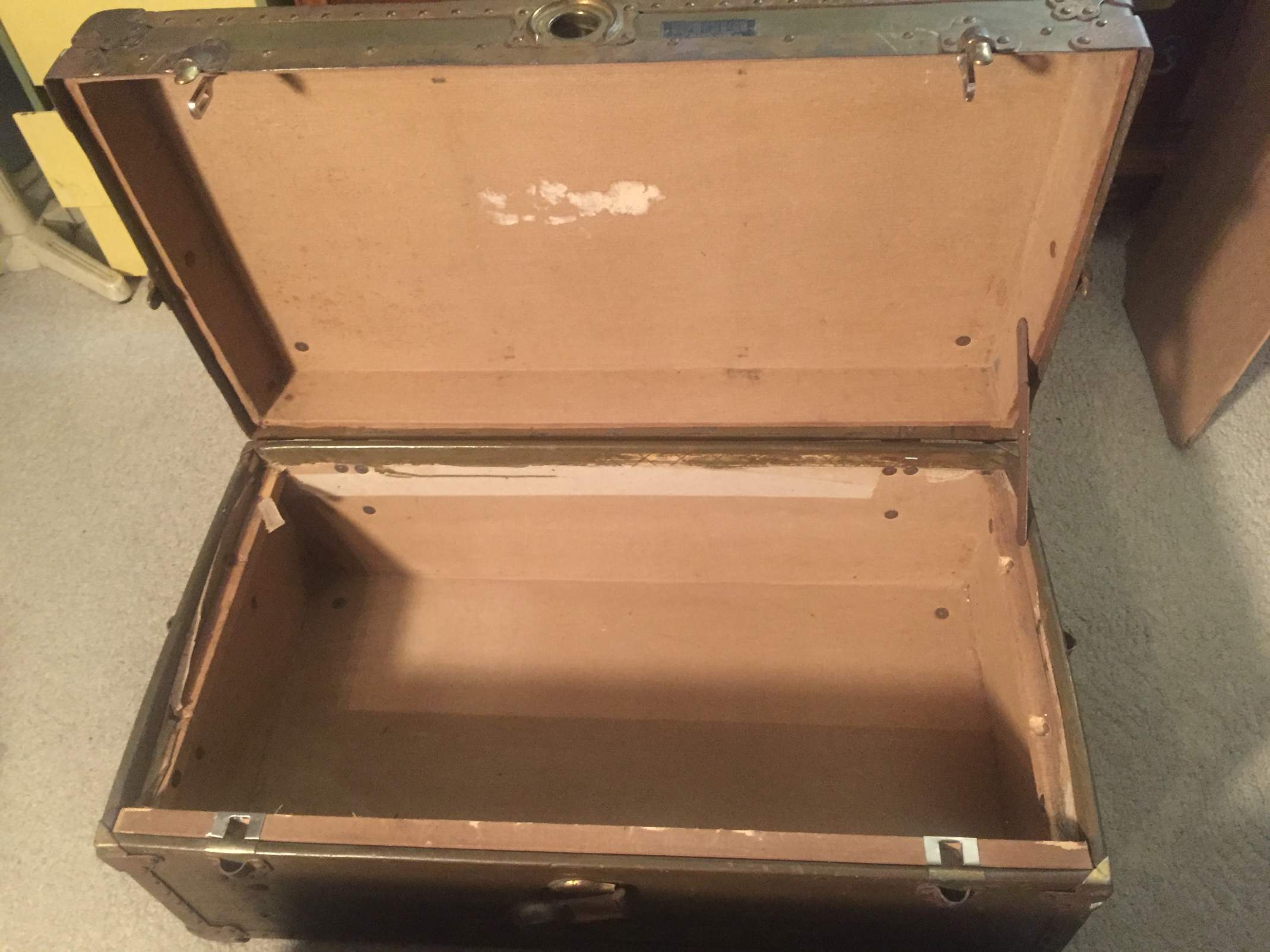 Sold at Auction: WW2 NAMED US ARMY FIELD FOOTLOCKER TRUNK