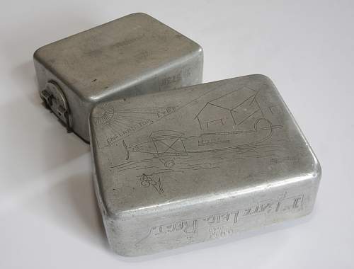 British Mess Tin, 1940 ~ Named to 1st Battalion, Leicestershire Regiment