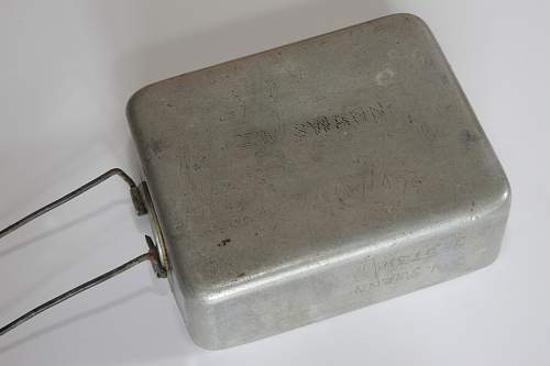 British Mess Tin, 1940 ~ Named to 1st Battalion, Leicestershire Regiment