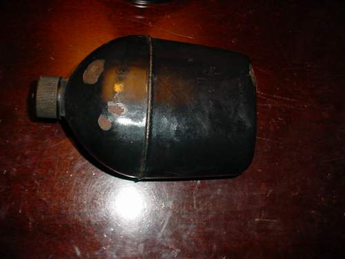 Black enamel US canteen 1942 info help