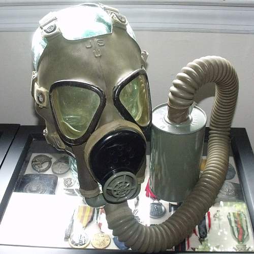 M3A1 Diaphragm Gas Mask &amp; Bag