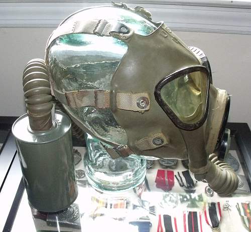 M3A1 Diaphragm Gas Mask &amp; Bag