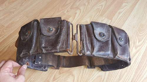 Antique Mexican Army Ammo  Belt with Pouches Mexico..  Revolution or Federales ?