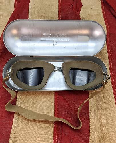 US AO Sky Lookout Goggles w/ case