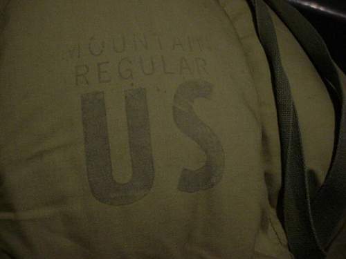 US issue ,mountain &quot;mummy&quot; sleeping bag,feather filled pickup