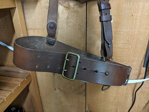 Sam Browne Belt, WW2?