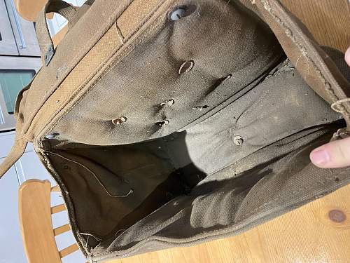 Royal Signal corps bag identification