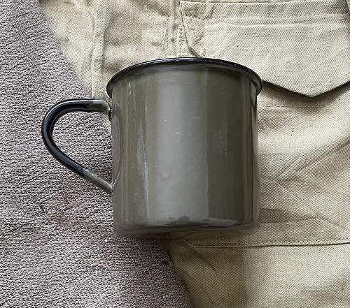 Rare 1945 dated RAF / Air Ministry enamel mug