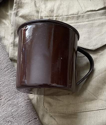 Rare 1945 dated RAF / Air Ministry enamel mug