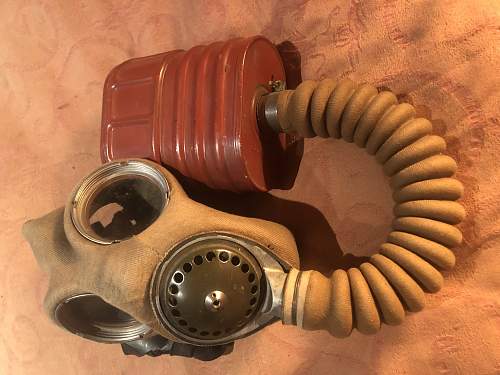 My British WW2 Avon Gas Mask in Excellent Condition.