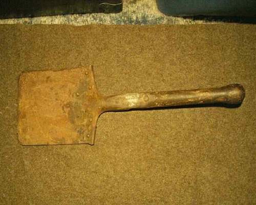 British 1939 pattern entrenching tool