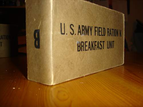 WWII K Ration Crate and Carton buy from SOS, Hiram Walker &amp; Sons, INC. made and 10 - 44 dated