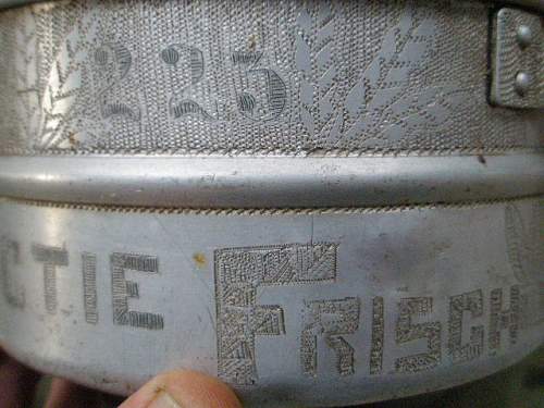 POW Art Mess kit?? Dutch/Japanese Prisoner?? Help Please