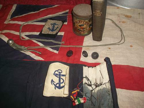 Small Collection of Royal Navy Items