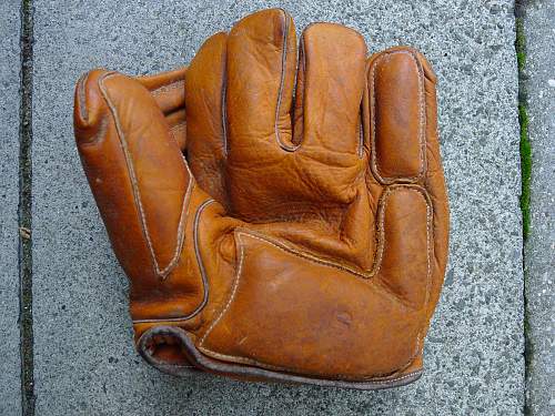 US Army issue Baseball Glove