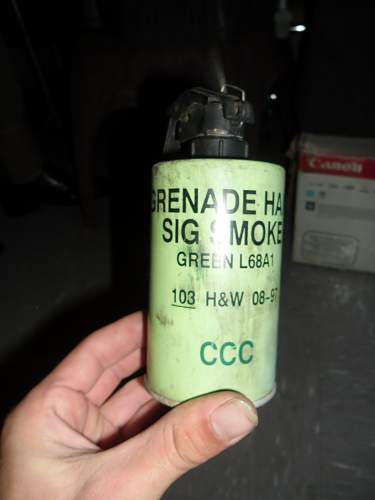 smoke grenades identification