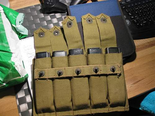US Belt, Thompson 5 mag pouch + 5 Thompson mags
