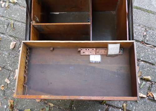 looking to identify this trunk