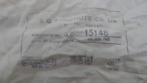 trying to identify this old chute and chute bag 1940 dated