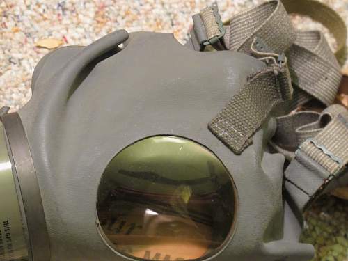 Super mint US ww2 gas mask