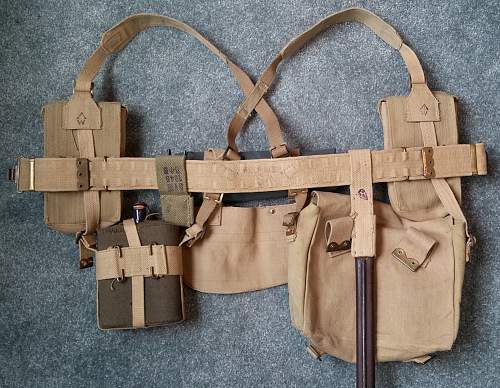 Australian Pattern 1937 Webbing Set in Pictures