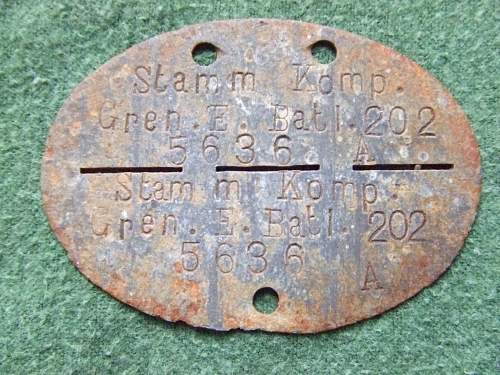 Small group of ID discs, eastern front.