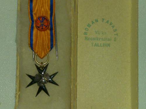 Estonian Order of Eagle Cross 4th Class Miniature