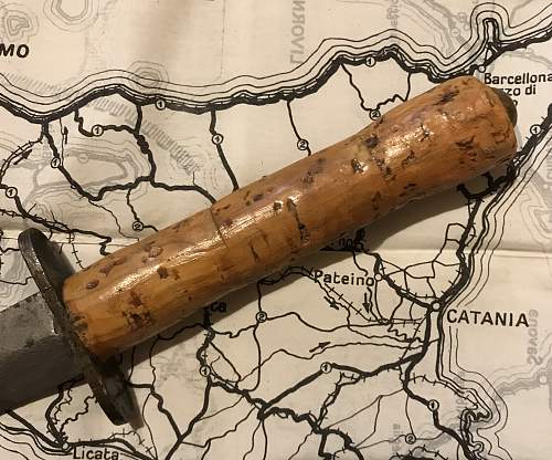 Unusual cork handled FS knife