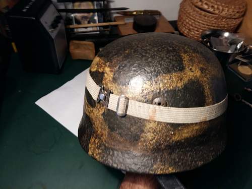 Fallschirmjäger helmet- Fake yes?