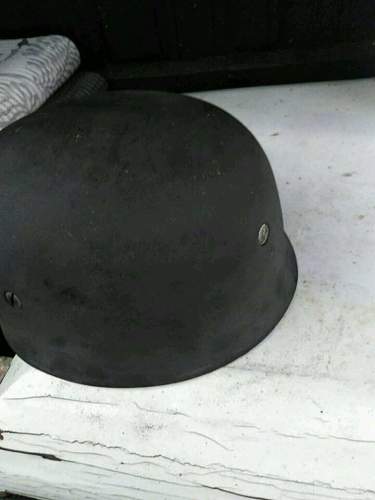 Question for Fallschirmjäger Helmet M38