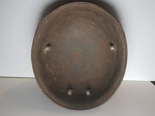 Need help on German Paratrooper (Fallschirmjager) Helmet