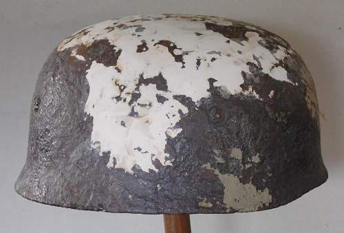 Fallschirmjägerhelmet?