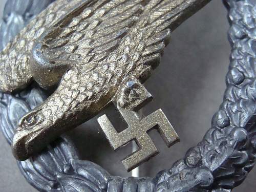 Fallschirmschutzenabzeichen der Luftwaffe ....FLL ?